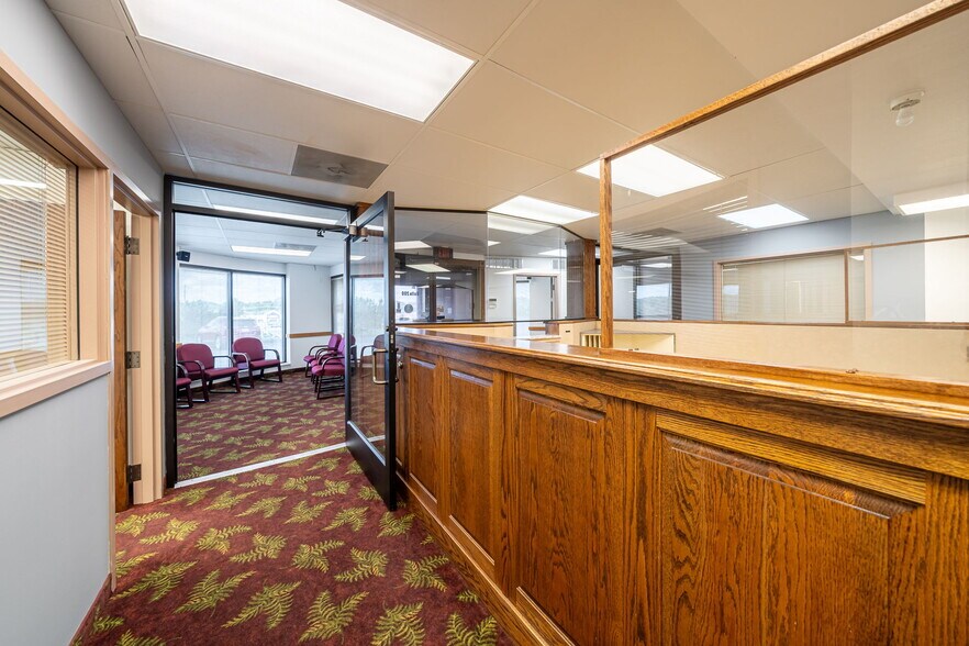 More Photos Of 1080 Caroline Dr, Washington Office For Sale