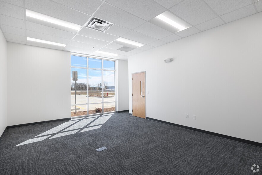 More Photos Of 1100 Logistics Pky, Rincon Unknown For Lease