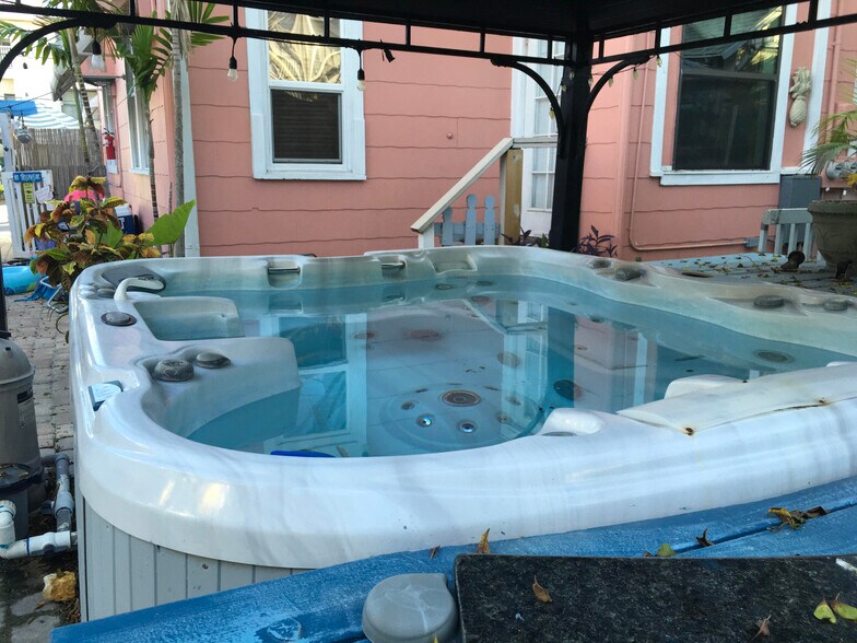 More Photos Of 644 Mandalay Ave, Clearwater Beach Specialty For Sale
