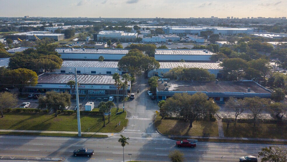 More Photos Of 2570-2580 N Powerline Rd, Pompano Beach Unknown For Lease