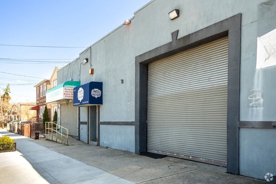 More Photos Of 8630 103rd Ave, Ozone Park Showroom For Lease