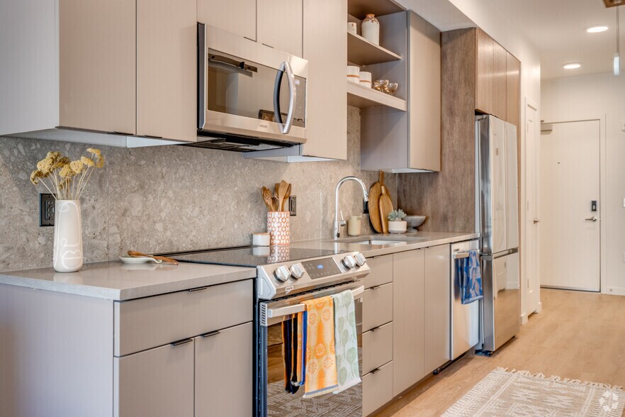 More Photos Of 1010 N Santa Fe Dr, Denver Apartments For Lease