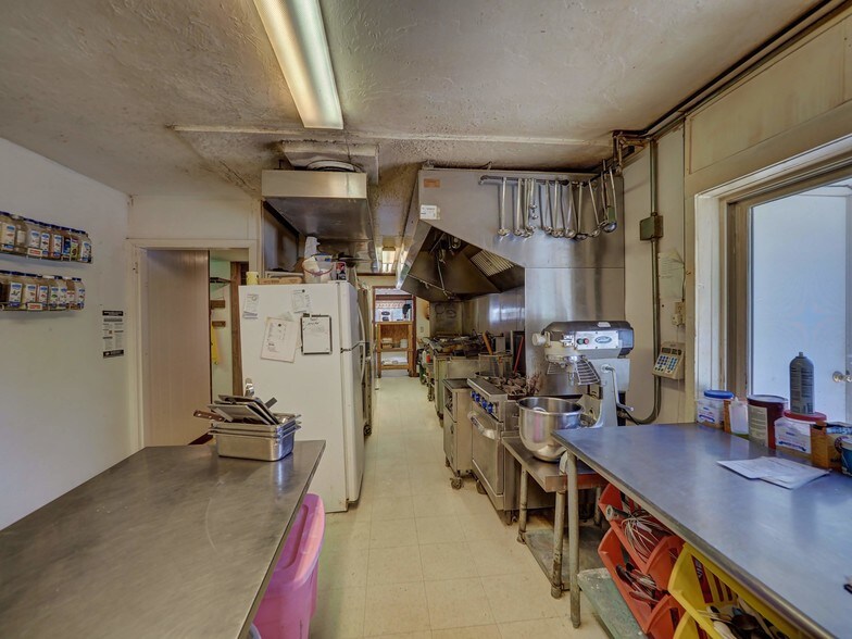 More Photos Of 10945 SE M-72 Hwy, Kalkaska Restaurant For Sale