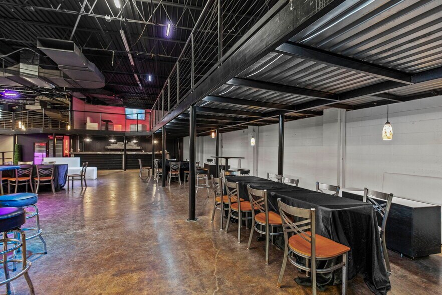 More Photos Of 110 E South St, Jackson Bar For Sale