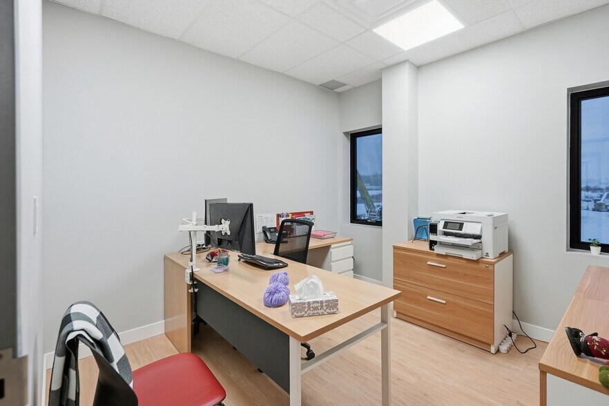 More Photos Of 224 Robot St, Vars Warehouse For Sale