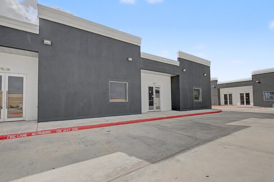More Photos Of 26605 Cook Field Rd, Katy Loft Creative Space For Lease