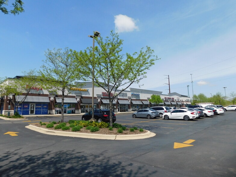 More Photos Of 212-240 N Randall Rd, South Elgin Storefront Retail Office For Lease