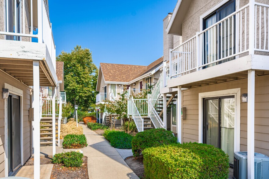More Photos Of 1530 Howe Ave, Sacramento Hotel For Sale