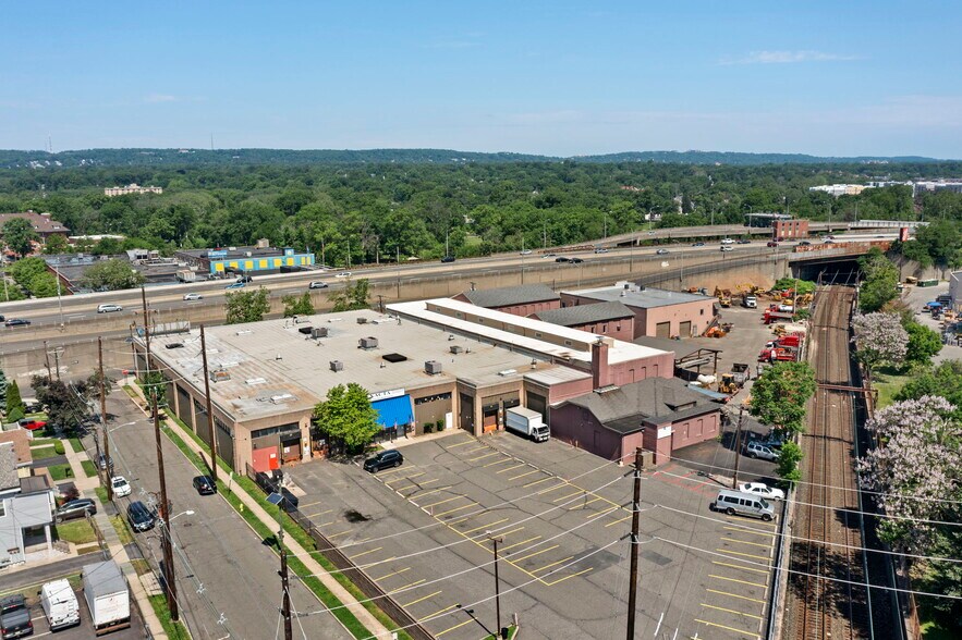 More Photos Of 100-118 John F Kennedy Dr N, Bloomfield Warehouse For Sale