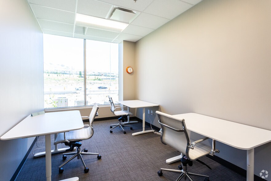 More Photos Of 2901 W Bluegrass Blvd, Lehi Office For Lease