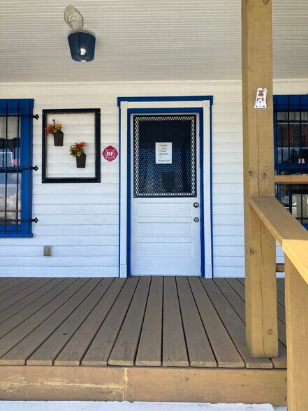 More Photos Of 490 N Spring Garden Ave, Deland Freestanding For Sale