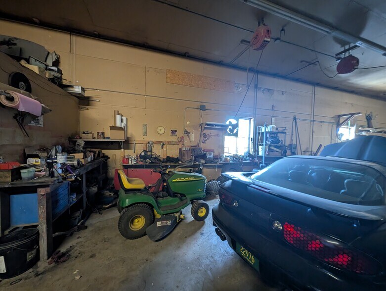 More Photos Of 1100 Weise St, Green Bay Auto Dealership For Sale