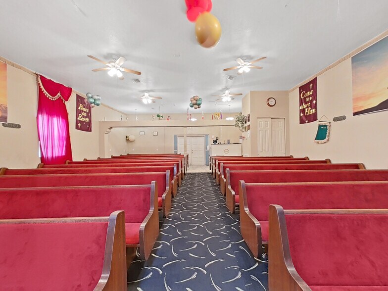 More Photos Of 4501 N 42nd St, Tampa Religious Facility For Sale