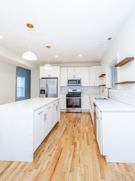 More Photos Of 1439 E 66th Pl, Chicago Apartments For Sale