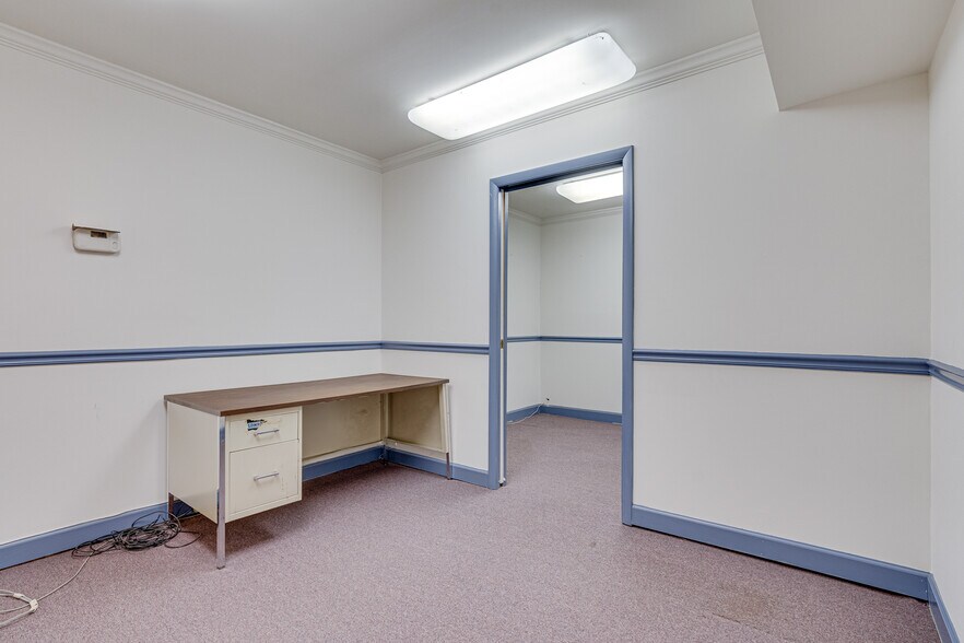 More Photos Of 217 N Washington St, Alexandria Office Residential For Sale