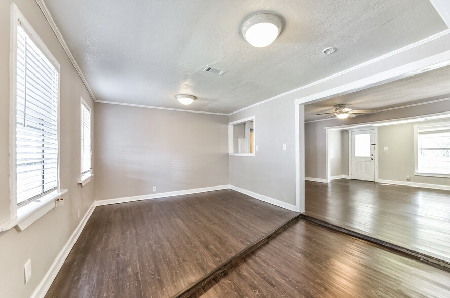 More Photos Of 2745 Wagon Trail Rd, Pearland Auto Repair For Sale