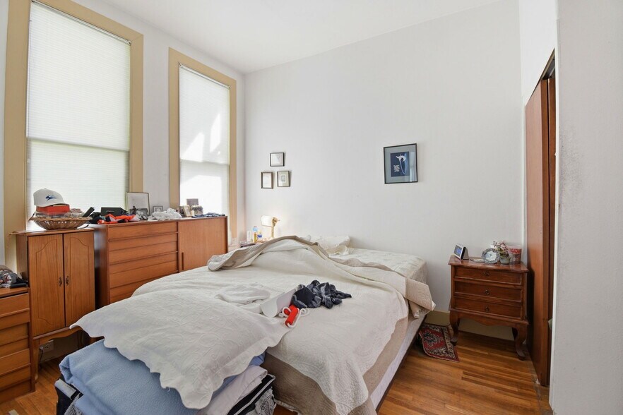 More Photos Of 931 Chestnut St, Alameda Multifamily For Sale
