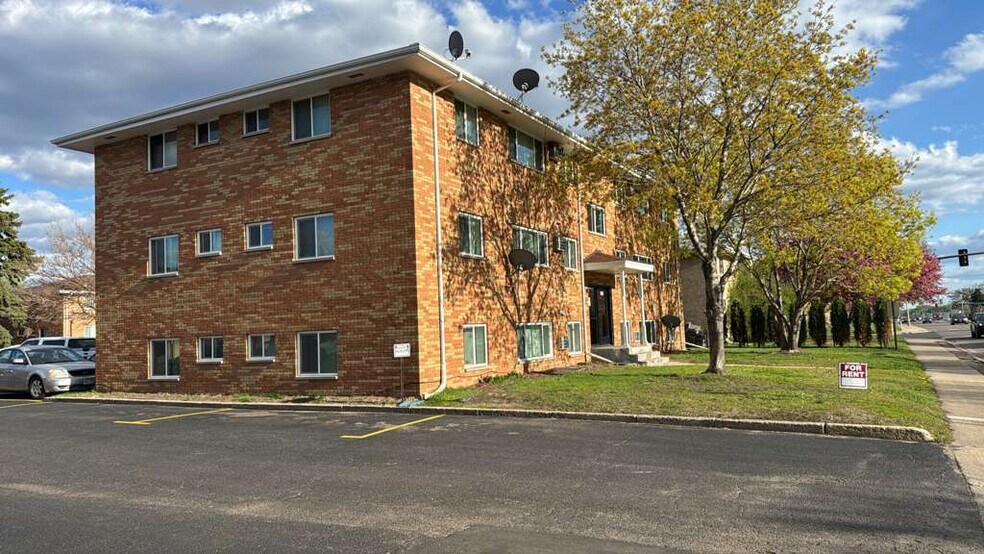 More Photos Of 7427-7435 Penn Ave S, Richfield Apartments For Sale