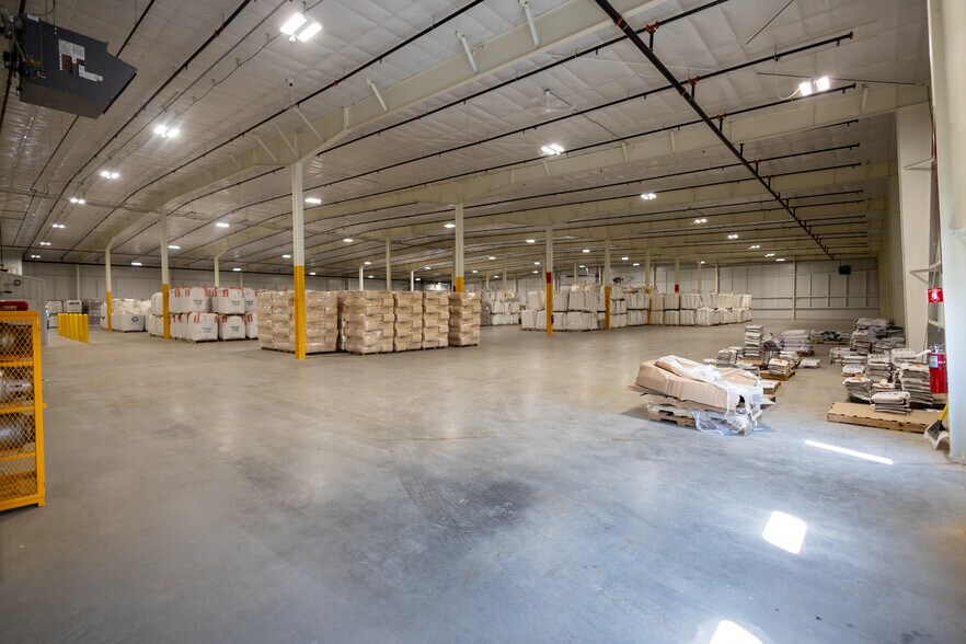 More Photos Of 7602 345th st, Stanley Warehouse For Lease