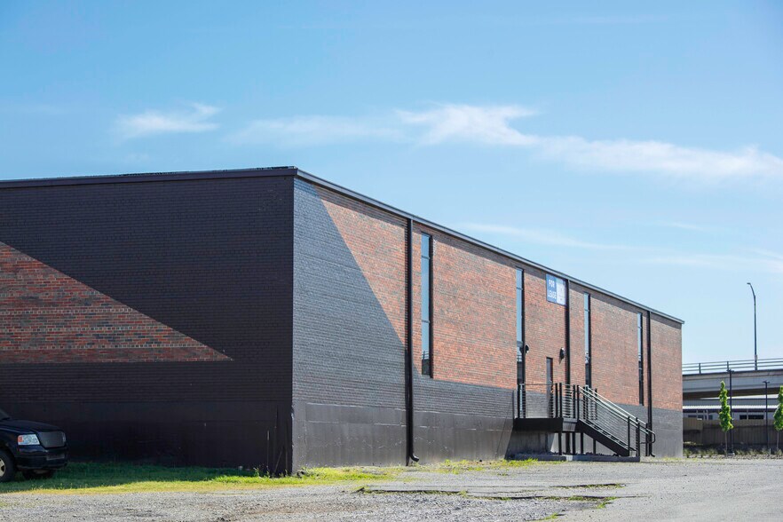 More Photos Of 3501 1st Ave S, Birmingham Light Manufacturing For Lease