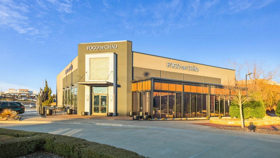 Primary Photo Of 13810 N Pennsylvania Ave, Oklahoma City Restaurant For Sale