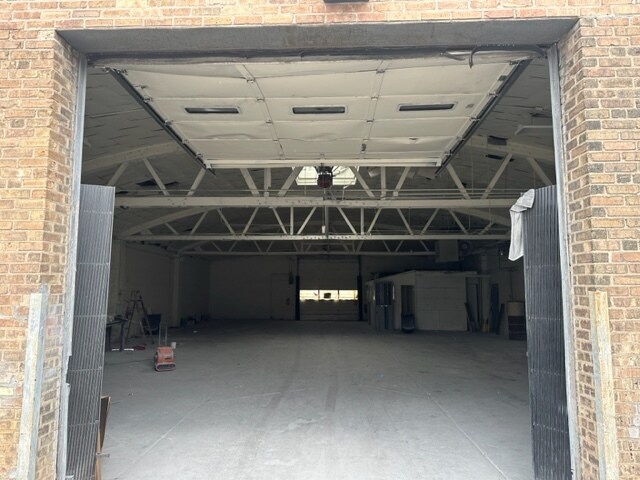 More Photos Of 4921-4923 W Belmont Ave, Chicago Auto Repair For Sale