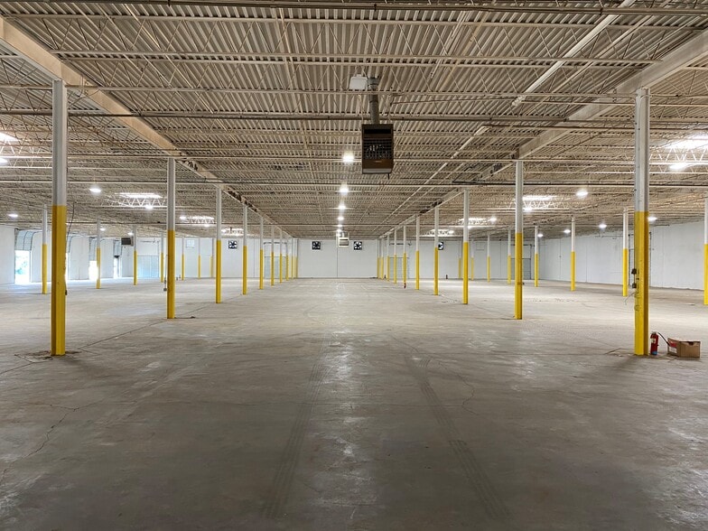 More Photos Of 2211 Lithonia Industrial Blvd, Lithonia Warehouse For Lease