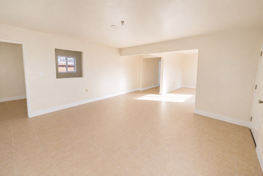 More Photos Of 16012-16020 Juniper St, Hesperia Assisted Living For Lease