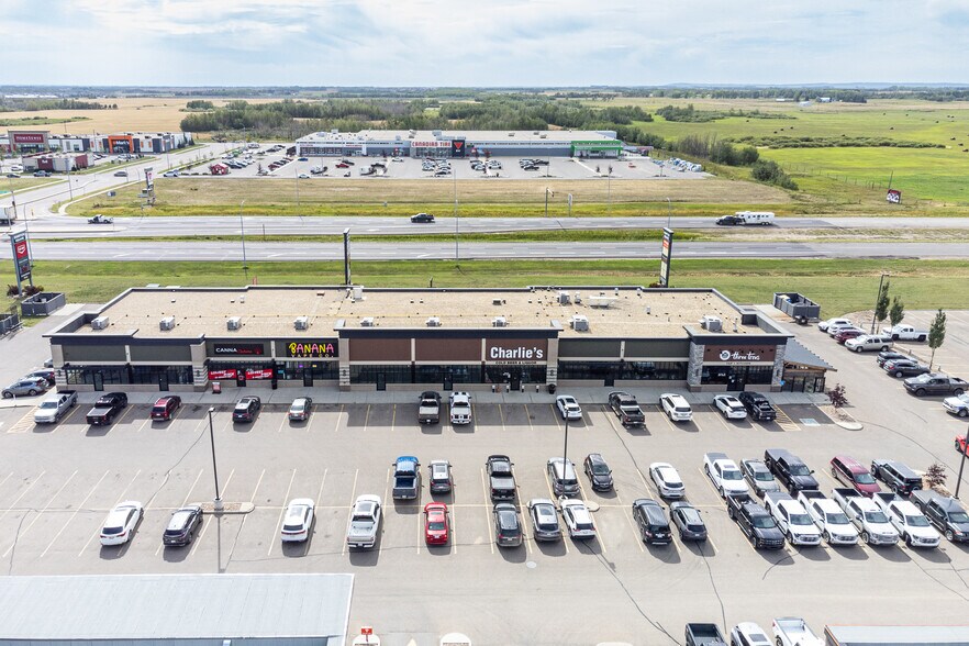 More Photos Of 8120 44 St, Lloydminster Restaurant For Lease