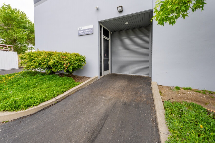 More Photos Of 494 W Calle Primera, San Diego Unknown For Lease