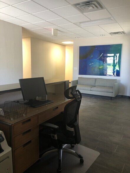 More Photos Of 7100 N Classen Blvd, Oklahoma City Office For Lease