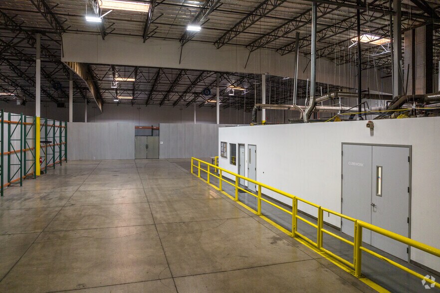 More Photos Of 250 Vista Blvd, Sparks Warehouse For Lease