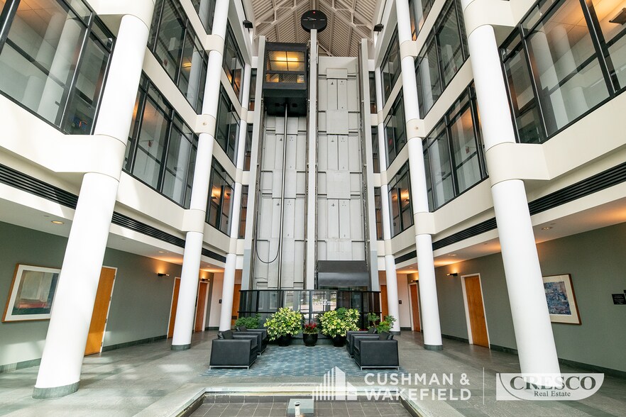 More Photos Of 23250 Chagrin Blvd, Beachwood Office For Lease