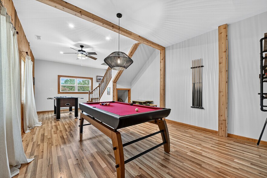 More Photos Of 77 Alpine Way, Blairsville Hotel For Sale