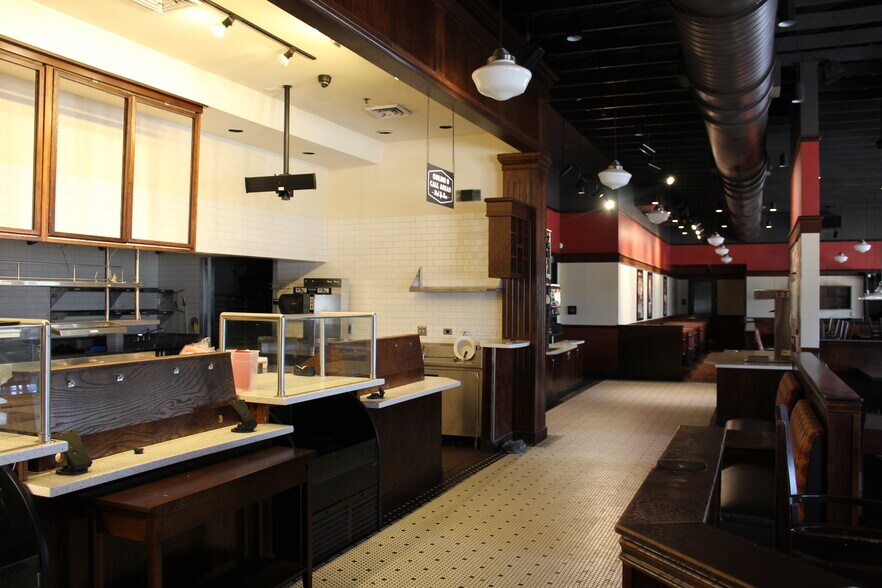 More Photos Of 108 Market St, Flowood Restaurant For Lease