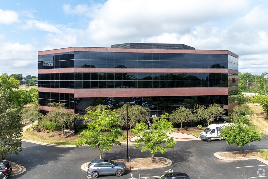 More Photos Of 2525 Harrodsburg Rd, Lexington Unknown For Lease