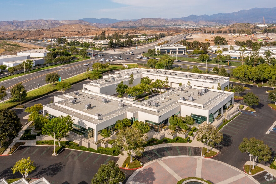 More Photos Of 13700 Alton Pky, Irvine Light Manufacturing For Lease