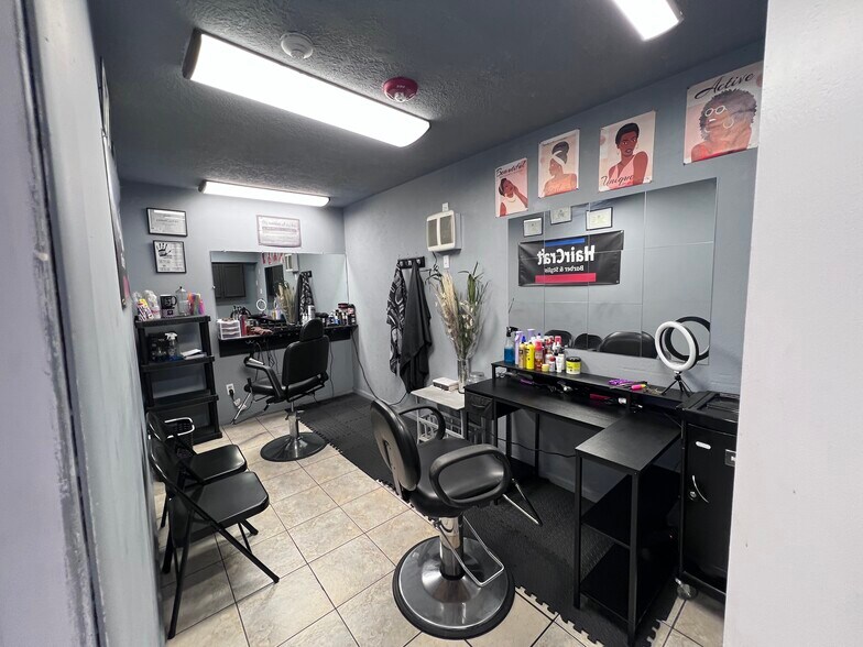 More Photos Of 7985 Phelan Blvd, Beaumont Freestanding For Sale