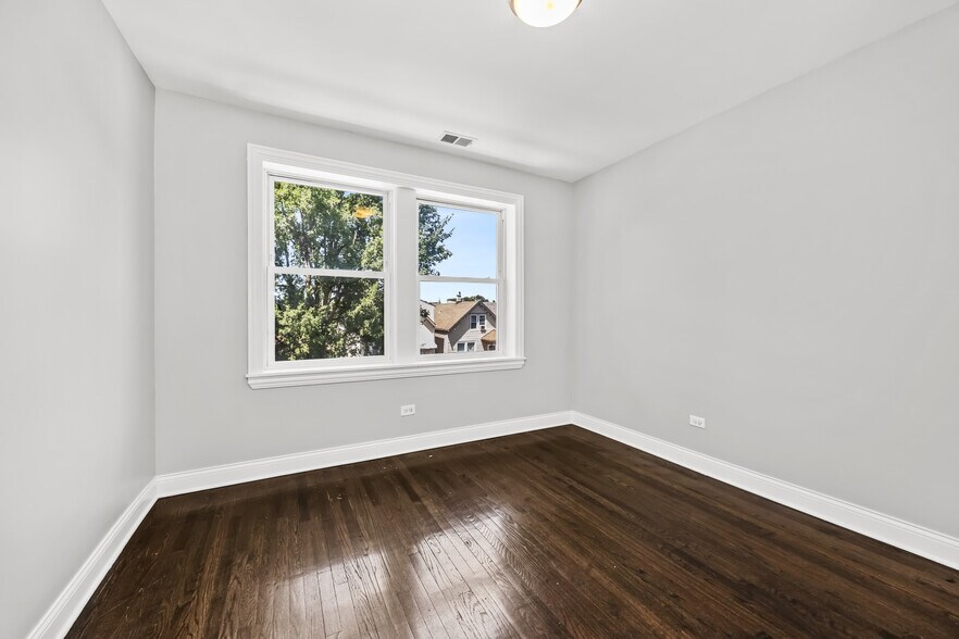 More Photos Of 2209 N Mango Ave, Chicago Apartments For Sale