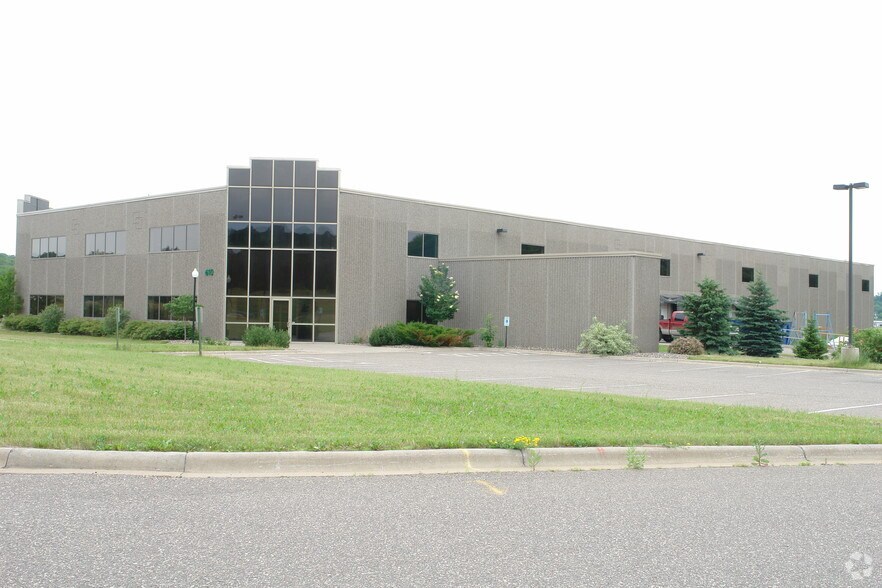 More Photos Of 610 Whitetail Blvd, River Falls Warehouse For Sale