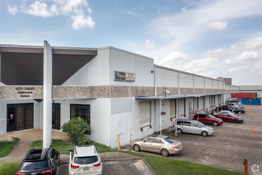 Primary Photo Of 3405 Navigation Blvd, Houston Manufacturing For Lease