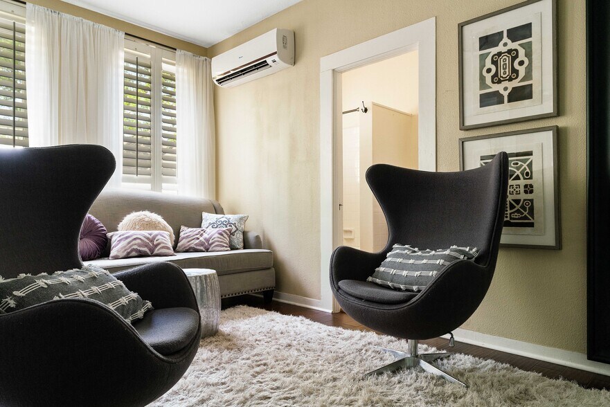 More Photos Of 1037 S Alamo St, San Antonio Hospitality For Sale