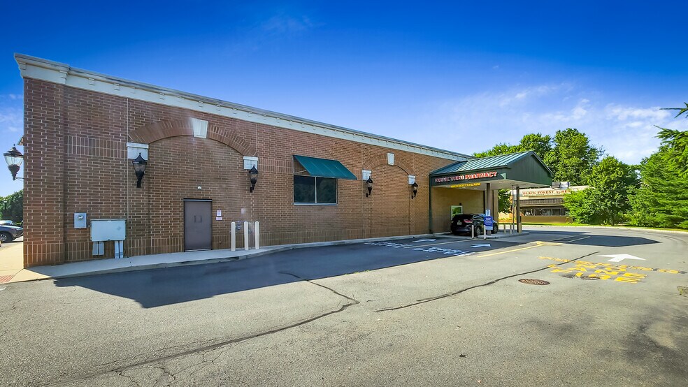 More Photos Of 1096 Highway 33, Trenton Drugstore For Sale