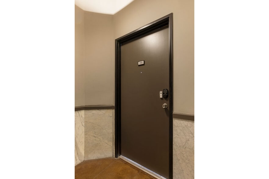 More Photos Of 215 W 7th St, Los Angeles Apartments For Sale