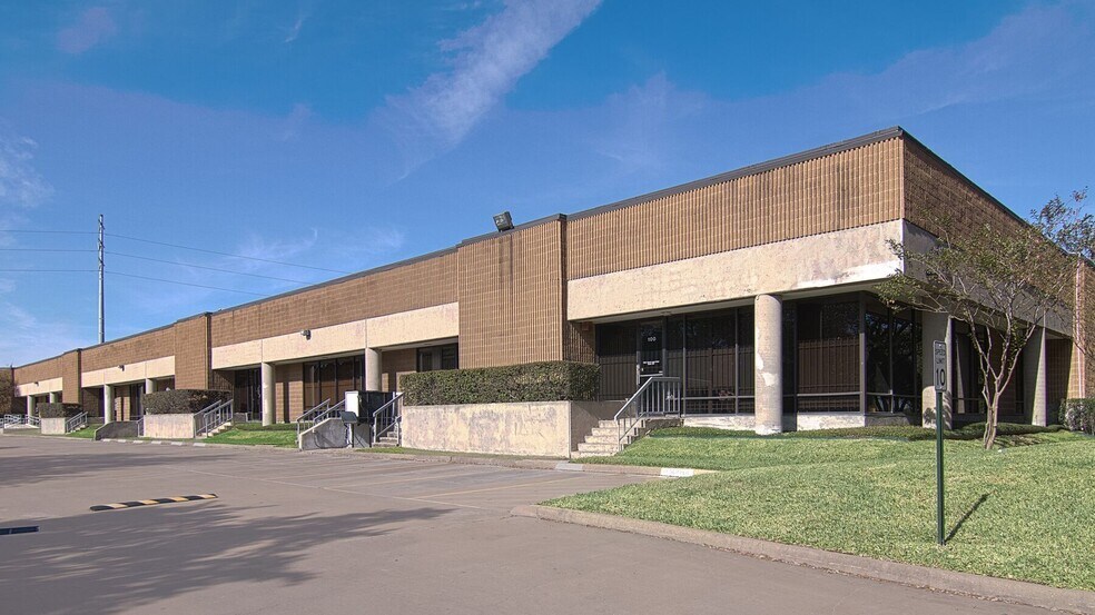 More Photos Of 8272 El Rio St, Houston Unknown For Lease