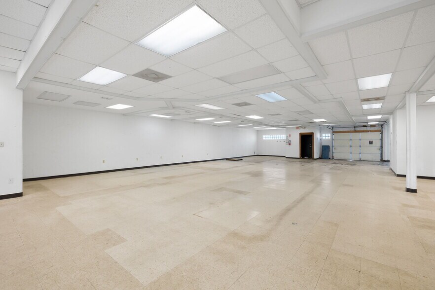 More Photos Of 421 Conquest, Edinburg Freestanding For Lease