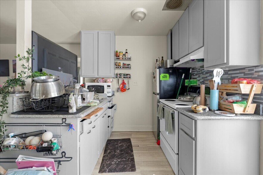 More Photos Of 2801 College Ave, Berkeley Apartments For Sale