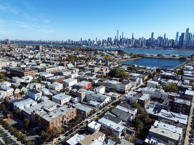 More Photos Of 2000 West St, Union City Office Residential For Sale