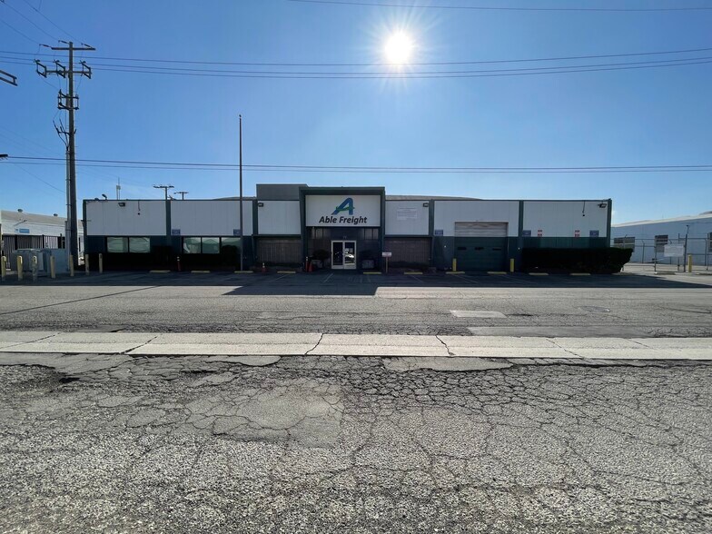 Primary Photo Of 5340 W 104th St, Los Angeles Refrigeration Cold Storage For Sale