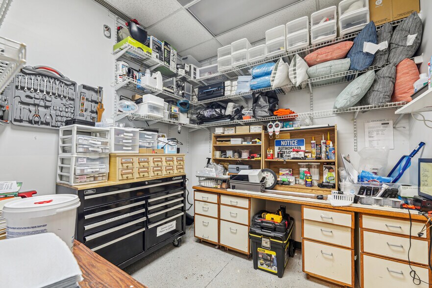 More Photos Of 2497 Vauxhall Rd, Union Township Manufacturing For Sale
